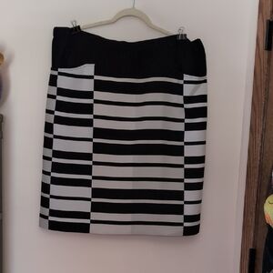 Evelin Brandt Monochrome Striped Pencil Skirt NWT Plus Size